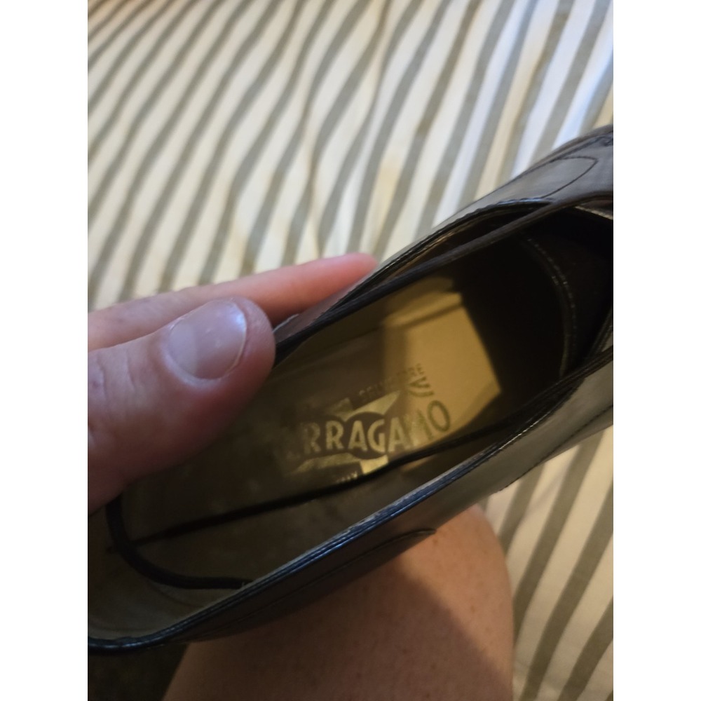Salvatore Ferragamo Heel Shoes Size 9 - 799 Retail - Picture 3 of 4